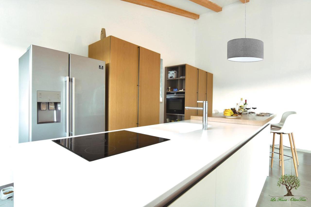 La Finca Olivetree Katuni ภายนอก รูปภาพ