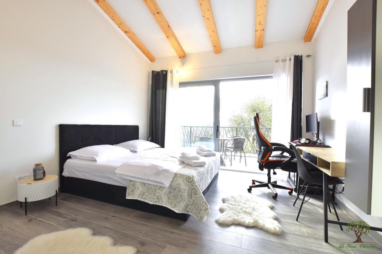 La Finca Olivetree Katuni ภายนอก รูปภาพ